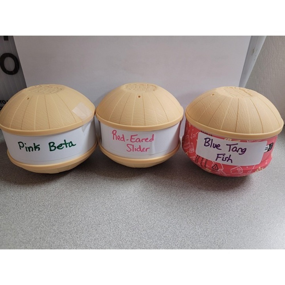 Miniverse Lifestyle Series 1 Pink Beta Fish, Blue Tang Fish & Red-Eared Slider